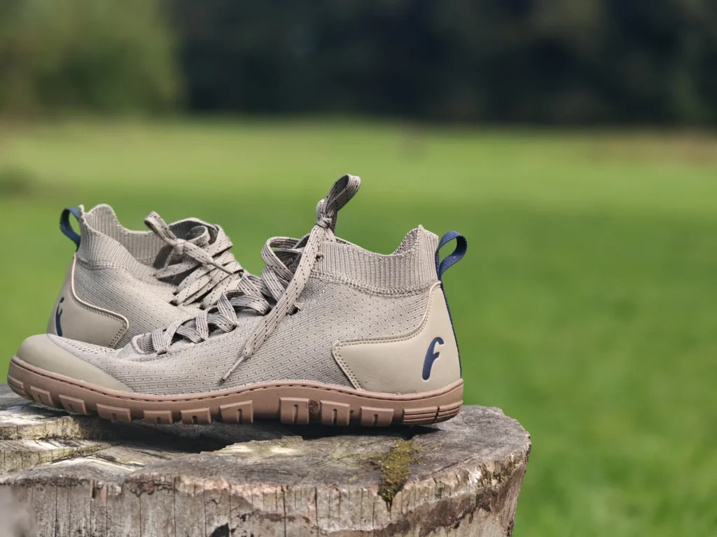Freet Danum: A three-quarter view of the pair.